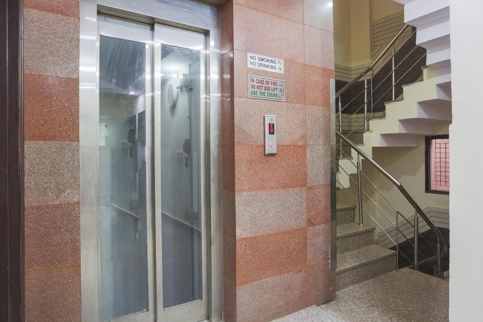 Hotel O Green High Νέο Δελχί Εξωτερικό φωτογραφία